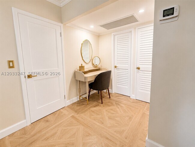 Building Photo - 5700 Collins Ave