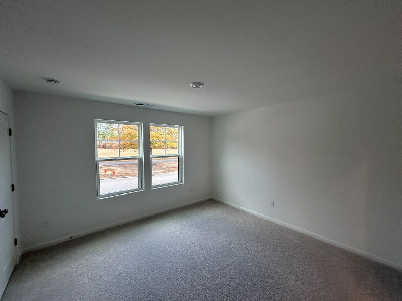 Building Photo - 1510 Crescent Townes Wy