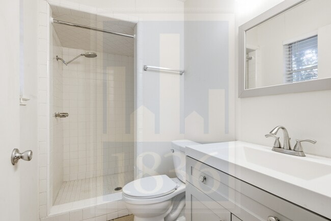 Building Photo - 609 Carlos G Parker Blvd NW