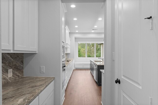 Building Photo - 8546 Burdekin Rd