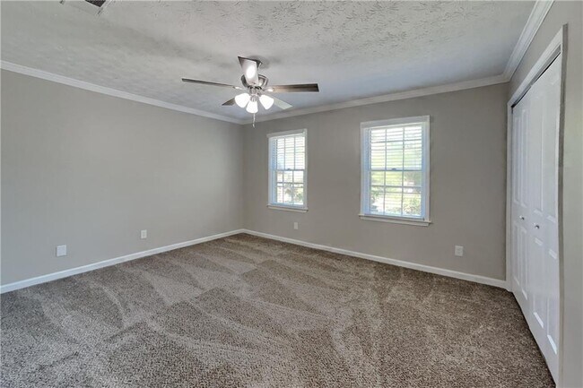 Building Photo - 5054 Arbor Ln SW