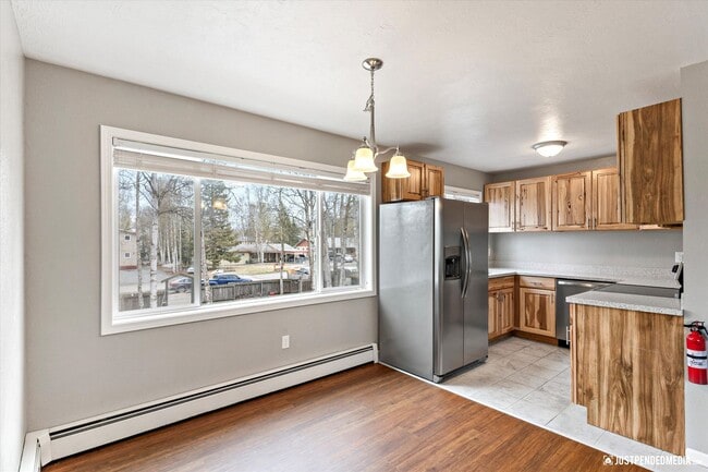 Building Photo - Bayshore-Klatt