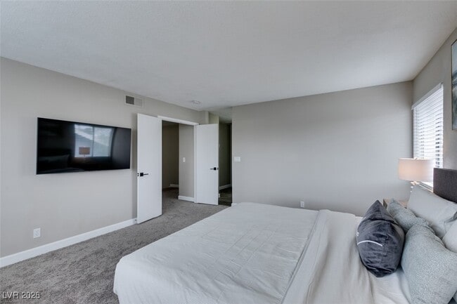 Building Photo - 6585 Minton Ct