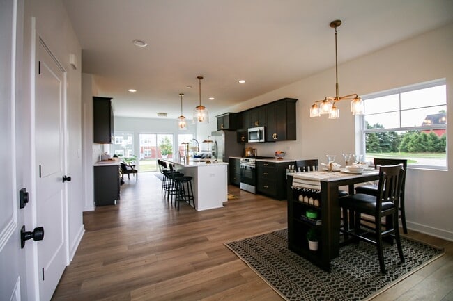 Building Photo - 2039 Isabella Ln