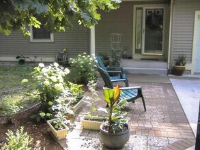 Building Photo - 14875 Timber Ln