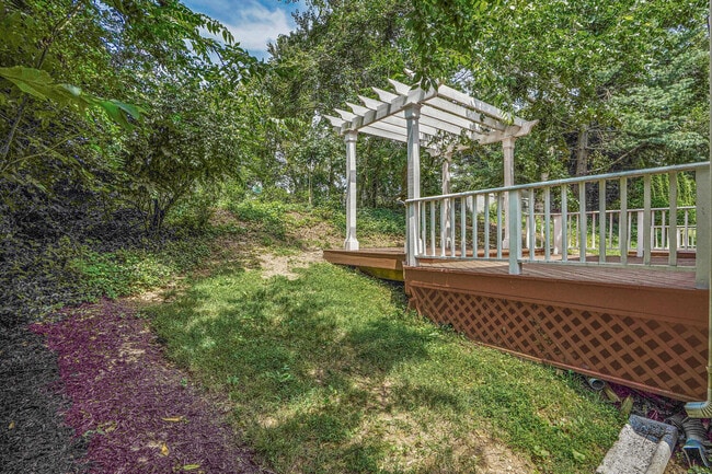 Building Photo - 7204 Quiet Cove