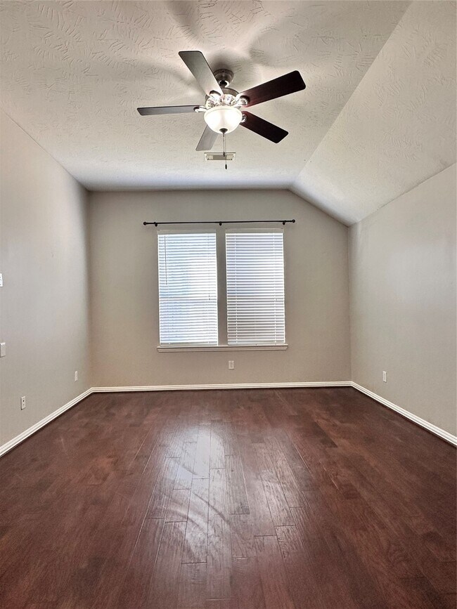 Building Photo - 18507 S Raven Shore Dr