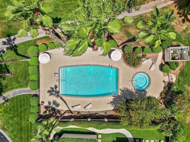 Building Photo - 235 Santa Barbara Cir