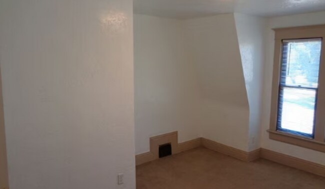 Building Photo - 1728 11th Ave