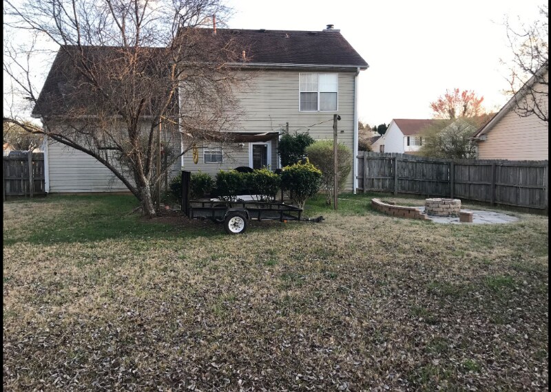 Building Photo - 415 Plantain Ct