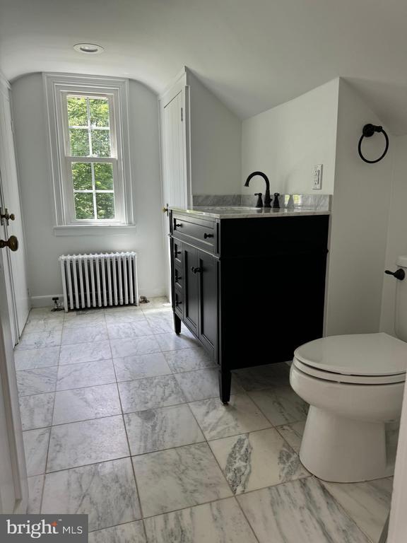 Building Photo - 553 Worthington Rd