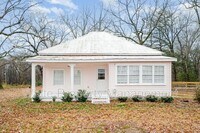 Building Photo - 3612 E Brief Rd