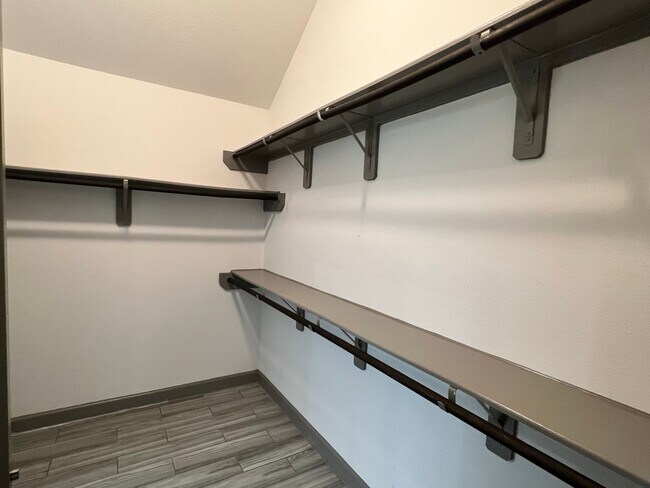 Building Photo - 211 Pleasant Hl Wy