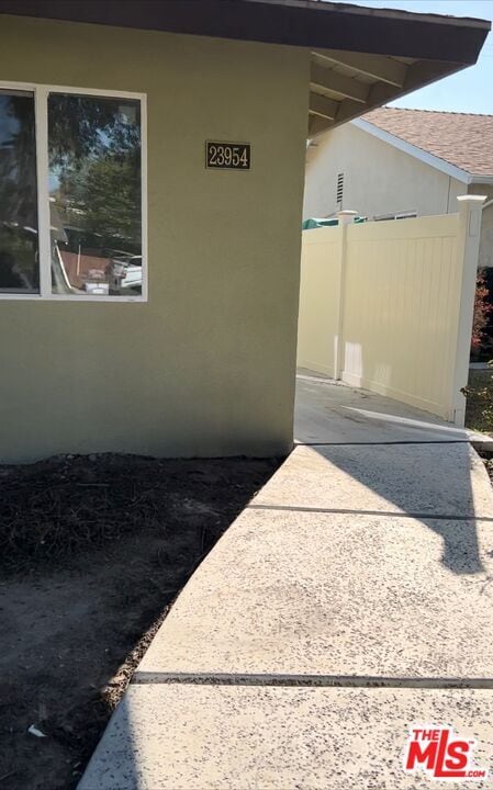 Building Photo - 23954 Hartland St