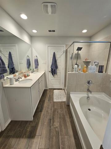 Building Photo - 5740 Brookville Dr