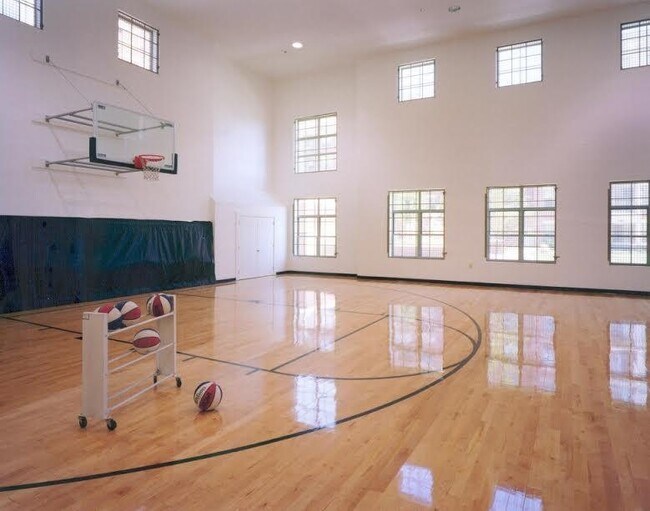 Building Photo - 26 Ave at Port Imperial