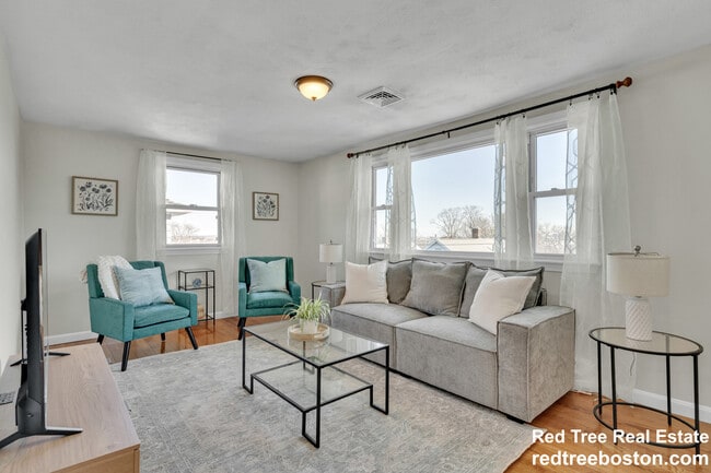 Building Photo - 74-76-76 Dunboy St