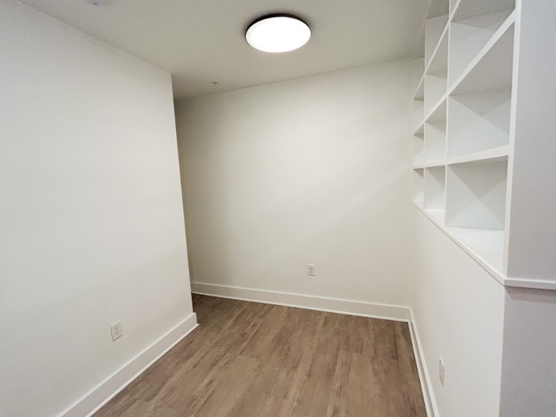 Building Photo - 425 N Prince St