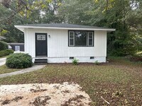 Building Photo - 610 Hunter St