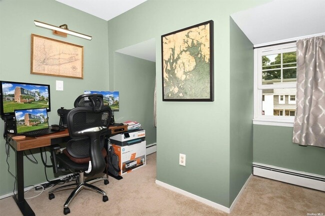 Building Photo - 451 Village Dr