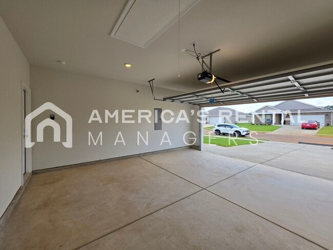 Building Photo - New Construction Home for Rent!