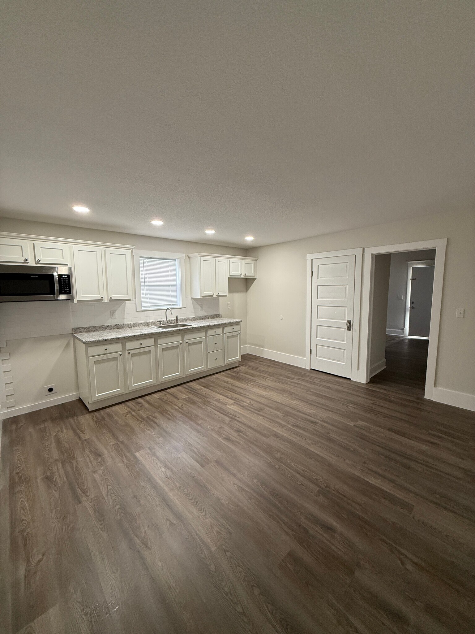 Building Photo - 514 S Metcalf St