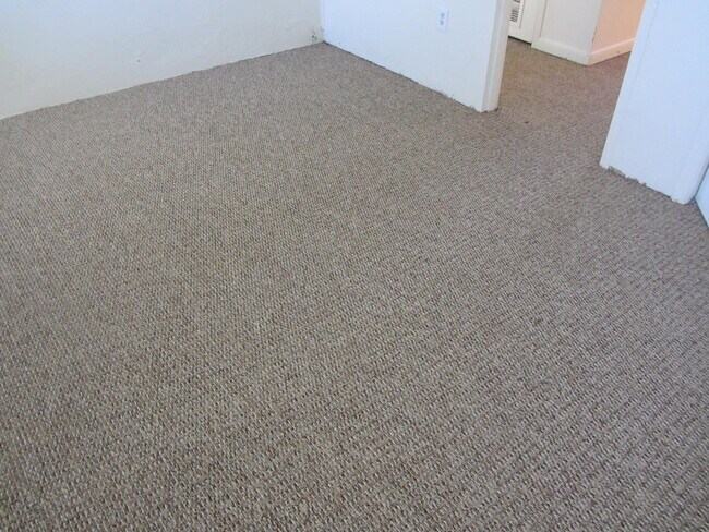 Building Photo - 300 Miracle Strip Pkwy