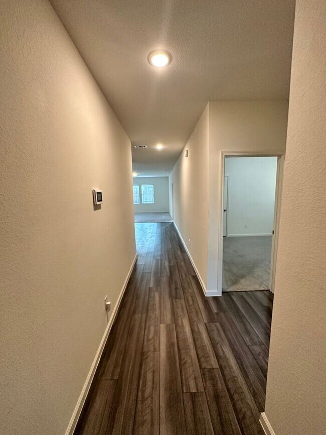 Building Photo - Single Family house in Crowley 76036
