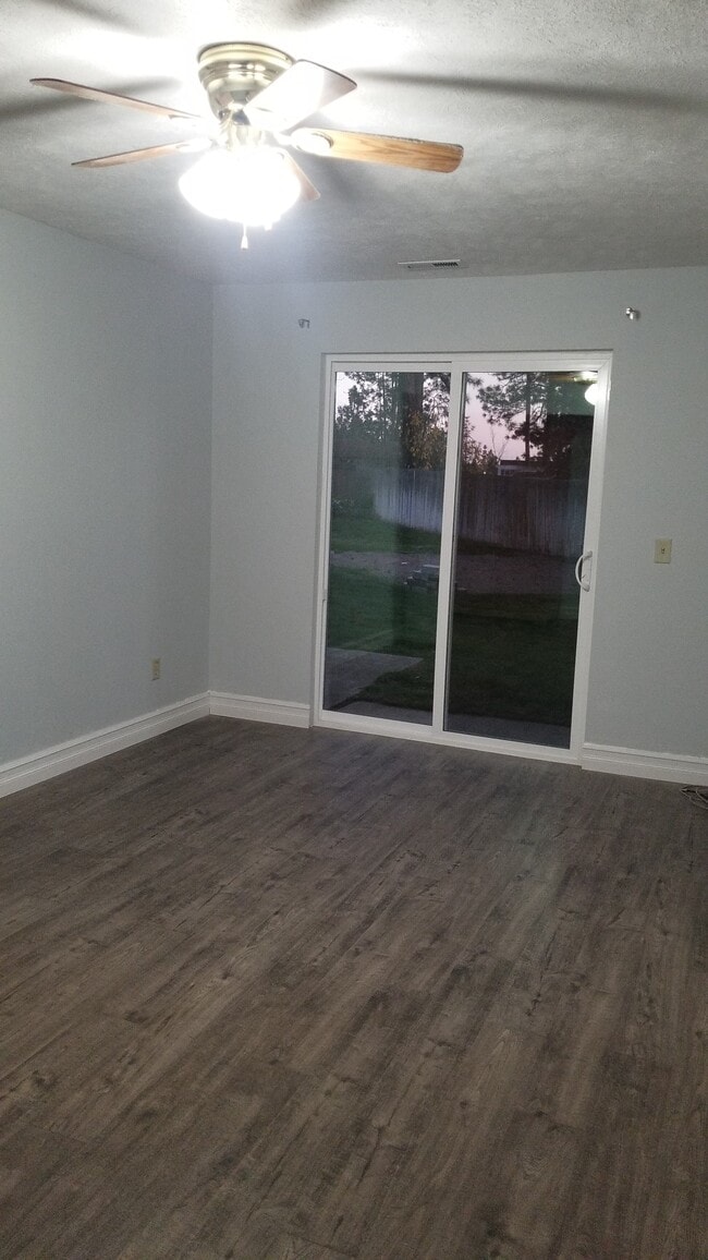 Building Photo - 5727 W Pacific Park Dr