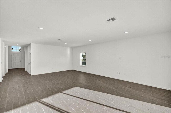 Building Photo - 4425 NW 14th Lp