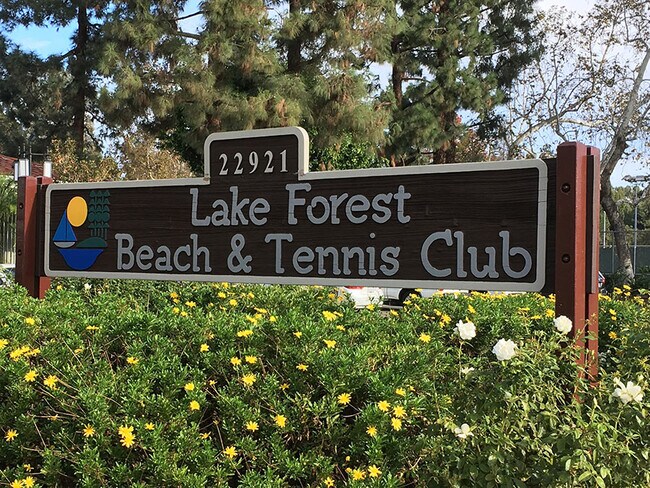 Lake Forest Beach and Tennis Club Access - 24522 Blackfoot Dr