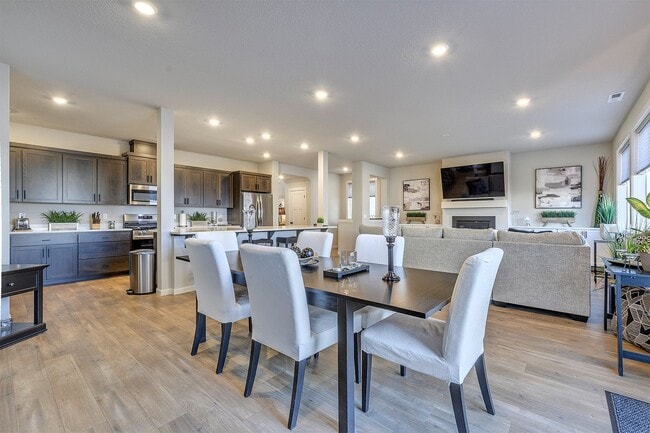 Building Photo - New 4 bedroom, 2.5 bath home in NW McMinnville