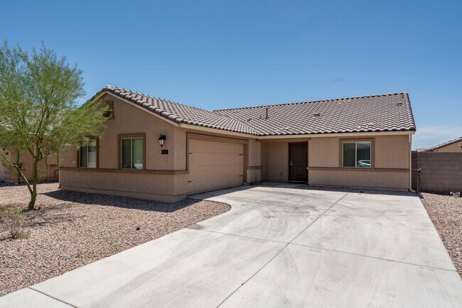 Building Photo - 1547 E Inouye Dr