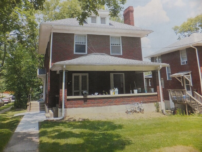 Building Photo - 1401 University Ave