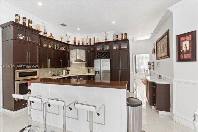 Building Photo - 16601 SW 87th Ct