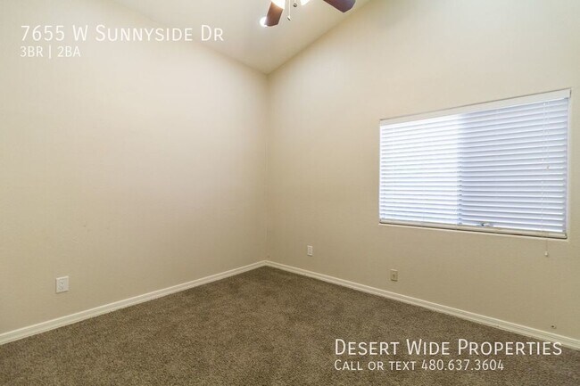 Building Photo - 7655 W Sunnyside Dr