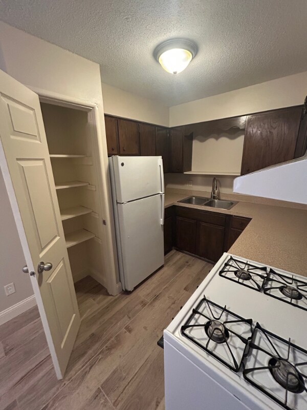 Building Photo - 7100 Van Dorn St