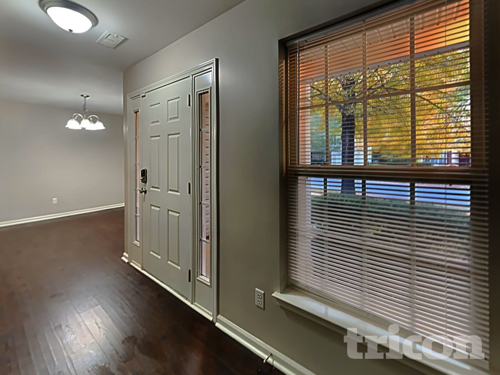 Building Photo - 310 Winding Canyon Dr