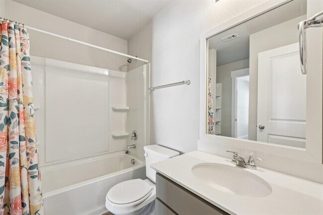 Building Photo - 111 Amber Fields Trail