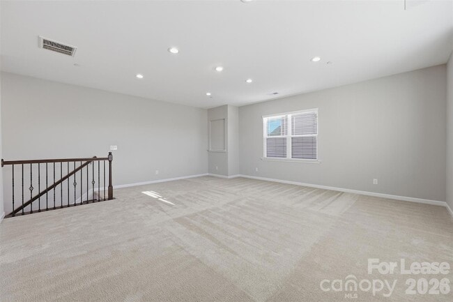Building Photo - 1000 Bellegray Ln NW