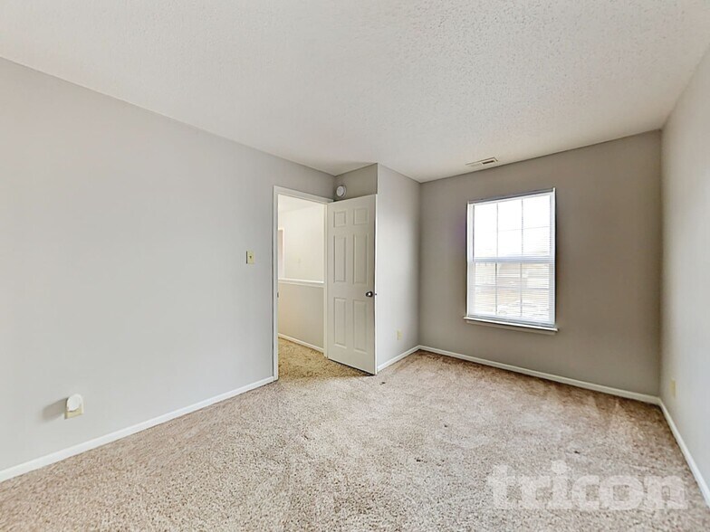 Building Photo - 14674 Fawn Hollow Ln