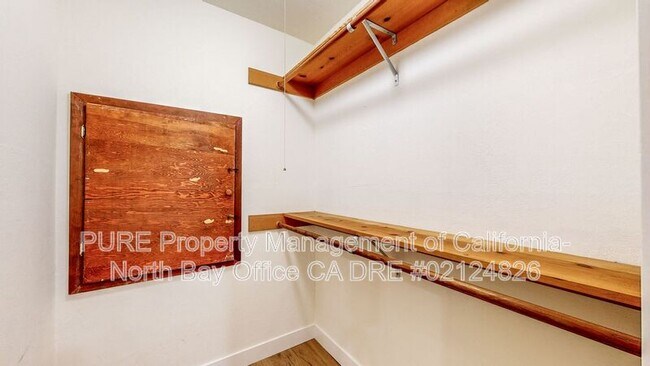 Building Photo - 11 Pedrini Wy