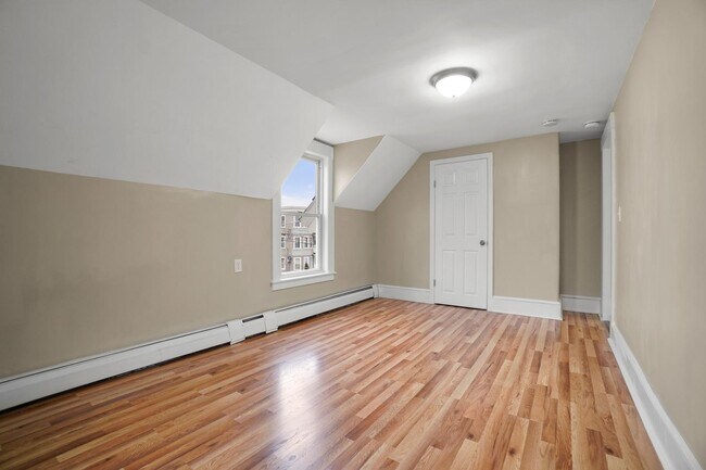 Building Photo - 119 Andover St