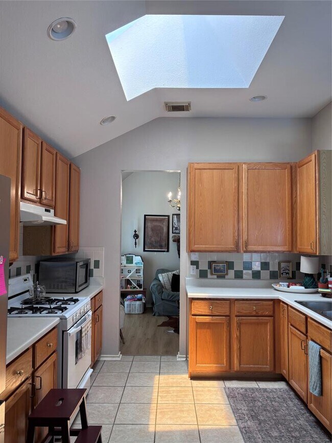 Building Photo - 14901 Sand Dollar Ct