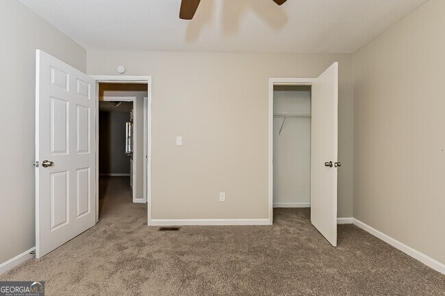 Building Photo - 2239 Cherokee Valley Cir
