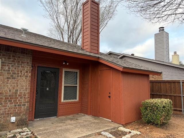 Building Photo - 610 Canterbury St