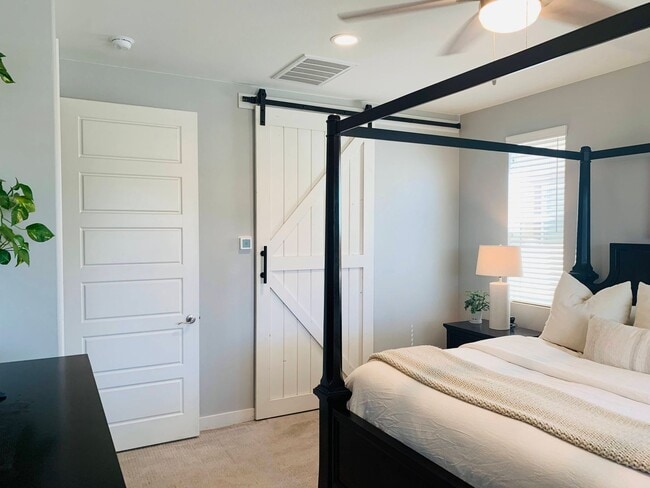 Building Photo - Gorgeous 4 Bedroom Home in West Murrieta