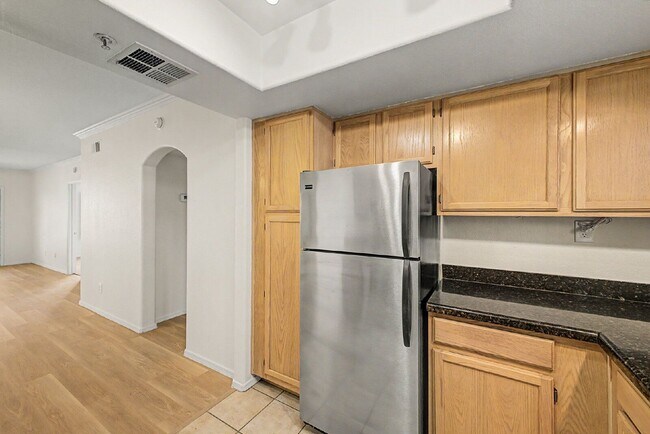 Building Photo - 6885 E Cochise Rd