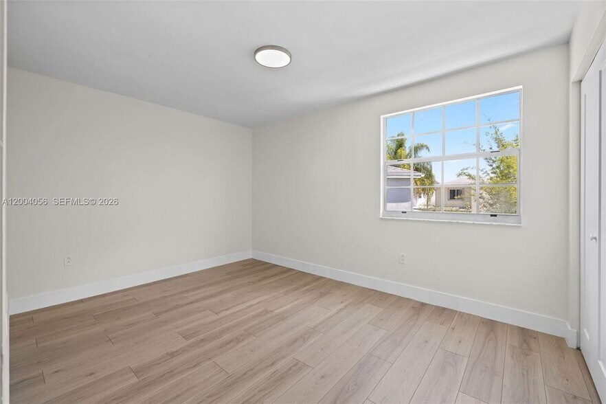 Building Photo - 9547 SW 146th Pl