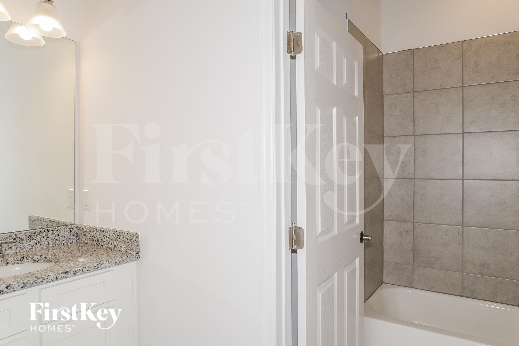 Building Photo - 1570 Isleta Lp